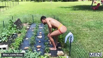 Men - Bruno Cartella Sucks Ty Shine's Big Black Cock & Gets His Ass Fucked By It