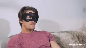 Maskurbate Anonymus Hunk Jerks his Gorgeous Cock