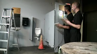 MenOver30 Remodeling His Ass