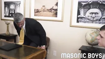MasonicBoys - Silver daddy breeds desperate horny bottom boy