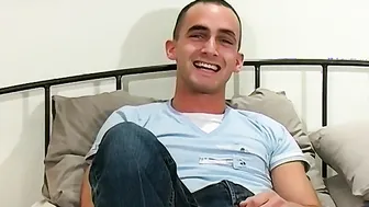 Hot and tattooed stud Kallum jerks off his thick tool solo