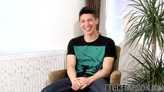 British amateur is happy to cum hard after stroking his dick