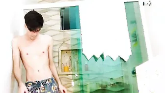 Skinny twink amateur Henry Evans masturbates hard dick solo