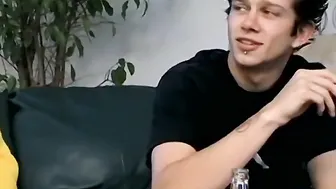 Homo young men chainsmoke and suck big dick vigorously
