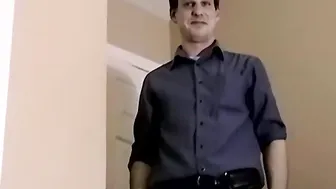 Amateur dude Chris solo strokes after an interview