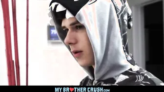 Twink Stepbrother With A Nice Big Boy Dick Dakota Lovell Family Sex With Party Boy Stepbrother Scott Demarco