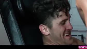 Aspen pumping Wesley Woods bigcock with his ass