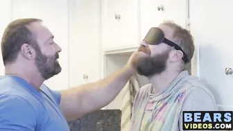 Grizzly fat bear cock polished hard by his hairy a nasty cub