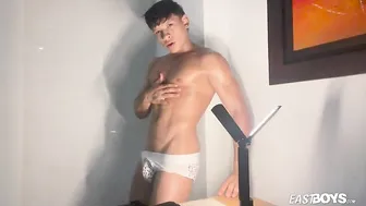 Muscle Worship and Handjob - Damond Brown